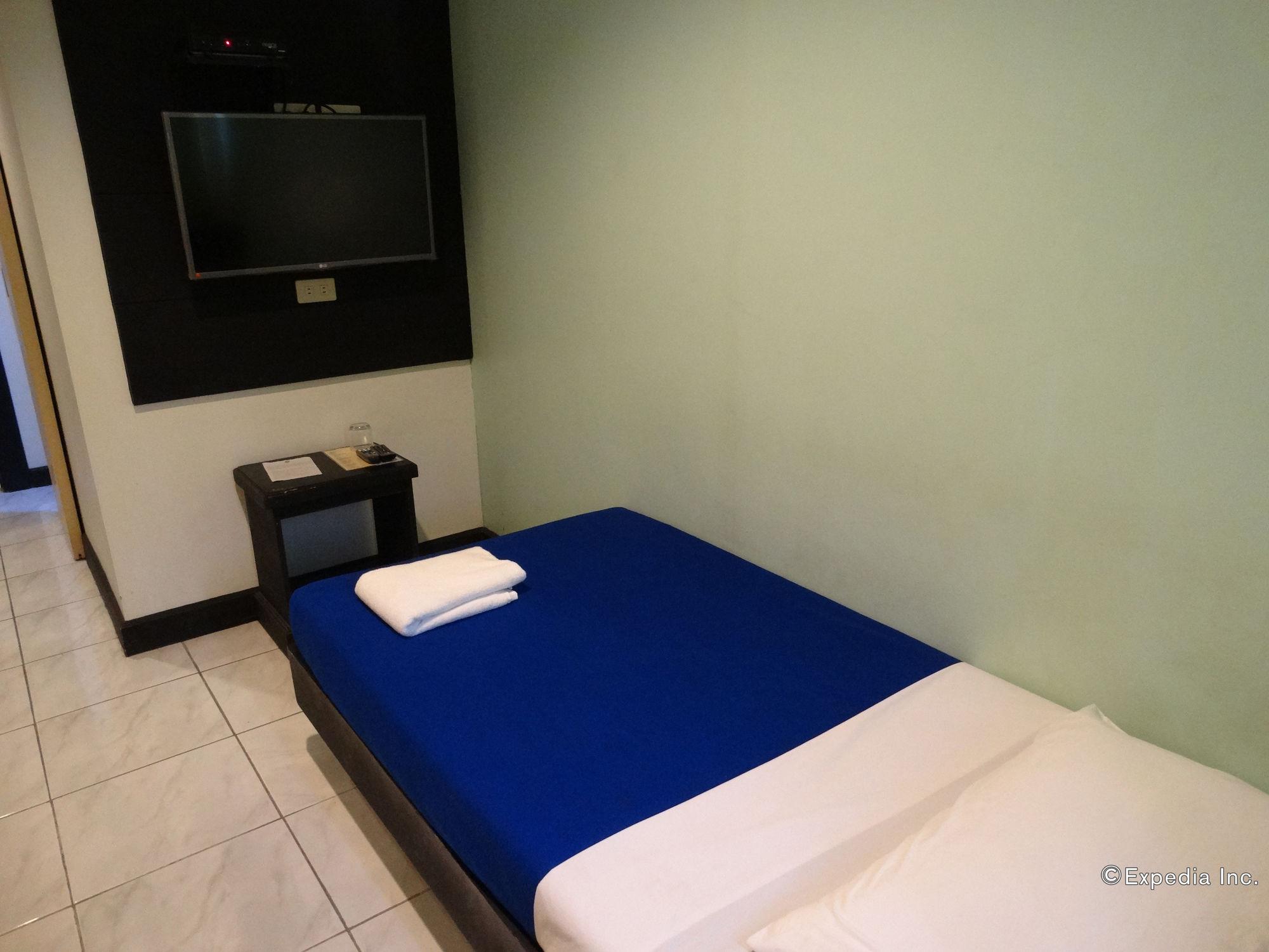 Davao Royal Suites And Residences Zewnętrze zdjęcie